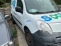 Gebraucht Renault Kangoo Authentique 75 PS (55 kW) 2012 Weiß Van / Kleinbus