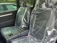 Neu Peugeot Traveller Allure 177 PS (130 kW) 2025 Schwarz Van / Kleinbus