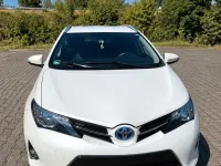 Gebraucht Toyota Auris Hybrid Executive 99 PS (72 kW) 2013 Weiß Kombi