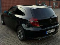 Gebraucht BMW 116 122 PS (89 kW) 2008 Schwarz Kleinwagen