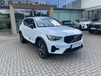 Gebraucht Volvo XC40 Plus 163 PS (119 kW) 2026 Blau SUV