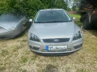 Gebraucht Ford Focus Titanium 116 PS (85 kW) 2006 Silber Limousine