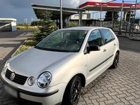 Gebraucht VW Polo 64 PS (47 kW) 2004 Silber Kleinwagen