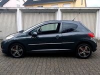 gebraucht Peugeot 207 wenig gelaufen, Scheckheft gepflegt