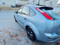 Gebraucht Ford Focus 101 PS (74 kW) 2005 Silber Kombi