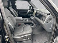 Gebraucht Land Rover Defender SE Dynamic 304 PS (223 kW) 2025 Santorini black SUV