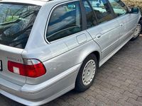 Gebraucht BMW 520 170 PS (125 kW) 2001 Silber Kombi