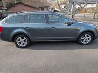 Gebraucht Skoda Octavia 179 PS (131 kW) 2015 Grau Kleinwagen