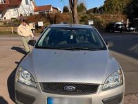 Gebraucht Ford Focus 104 PS (76 kW) 2006 Grau Limousine