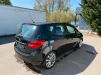 Gebraucht Opel Meriva 120 PS (88 kW) 2013 Schwarz Van / Kleinbus