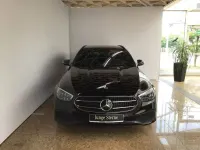 Gebraucht Mercedes E300 Avantgarde 306 PS (225 kW) 2021 Schwarz Limousine