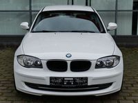 gebraucht BMW 118 d SPORTSITZ+SITZHEIZUNG+PDC+18" ALU+M LENKRAD