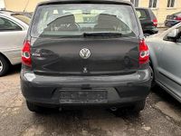 Gebraucht VW Fox 54 PS (39 kW) 2007 Grau Kleinwagen