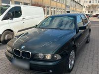 Gebraucht BMW 525 192 PS (141 kW) 2003 Grün Kombi
