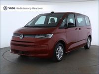 Second-hand VW Multivan Life 150 CP (110 kW) 2024 Roșu Monovolum