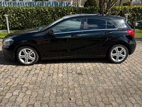 Gebraucht Mercedes A180 122 PS (89 kW) 2013 Schwarz Limousine