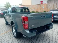 Neu Isuzu D-Max 163 PS (119 kW) 2026 Grau Pickup