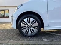 Gebraucht VW e-up! Style 61 kW (83 PS) 2021 Pure white Kleinwagen