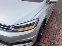 Gebraucht VW Touran Highline 150 PS (110 kW) 2017 Silber Van / Kleinbus