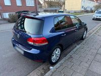 Gebraucht VW Golf VI 102 PS (75 kW) 2008 Blau Kleinwagen