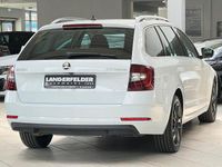 Gebraucht Skoda Octavia Style 150 PS (110 kW) 2019 Moonweiss metallic Kombi