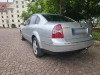 Second-hand VW Passat 180 CP (132 kW) 2004 Argintiu Berlinǎ