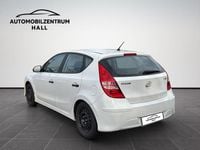 Gebraucht Hyundai i30 Edition 109 PS (80 kW) 2011 Weiß Limousine