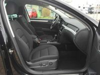 Gebraucht Skoda Superb Exclusive 170 PS (125 kW) 2014 Schwarz metallic Kombi