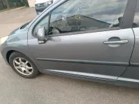 Gebraucht Peugeot 207 90 PS (66 kW) 2009 Grau Kleinwagen