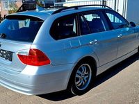 Gebraucht BMW 318 129 PS (94 kW) 2007 Silber Kombi