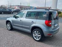 Gebraucht Skoda Yeti Joy 125 PS (91 kW) 2017 Grau SUV