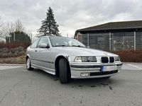 Gebraucht BMW 316 Exclusive 105 PS (77 kW) 1999 Silber Limousine