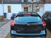 Gebraucht Ford Focus Trend 120 PS (88 kW) 2016 Schwarz Limousine