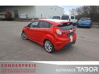 Gebraucht Ford Fiesta Titanium 101 PS (74 kW) 2015 Race red Kleinwagen