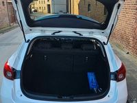 Gebraucht Mazda 3 Nakama 120 PS (88 kW) 2016 Weiß Limousine