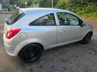 Gebraucht Opel Corsa 80 PS (58 kW) 2009 Silber Kleinwagen