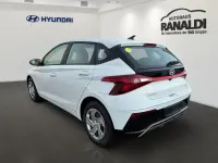 Neu Hyundai i20 Select 101 PS (74 kW) 2025 Weiß Limousine