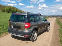 Gebraucht Skoda Yeti Elegance 105 PS (77 kW) 2013 Braun SUV