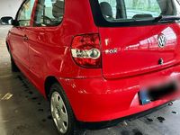 Gebraucht VW Fox Style 54 PS (39 kW) 2009 Rot Kleinwagen