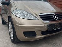 Gebraucht Mercedes A150 Elegance 95 PS (69 kW) 2007 Gold Van / Kleinbus