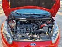 Gebraucht Ford Fiesta Celebration 82 PS (60 kW) 2016 Rot Kleinwagen