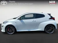 Gebraucht Toyota Yaris Basis 261 PS (191 kW) 2024 Platinumweiss perleffekt Kleinwagen