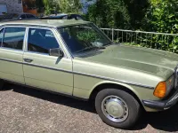 Gebraucht Mercedes 200 109 PS (80 kW) 1981 Grün Limousine
