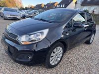 Gebraucht Kia Rio FIFA World Cup Edition 75 PS (55 kW) 2014 Schwarz Limousine
