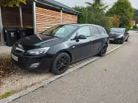 Gebraucht Opel Astra Edition 179 PS (131 kW) 2012 Schwarz Kombi
