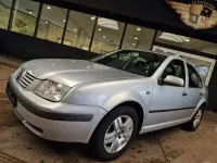 Gebraucht VW Bora Edition 75 PS (55 kW) 2001 Silber Limousine
