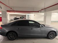 Gebraucht Audi A4 123 PS (90 kW) 2013 Grau Limousine