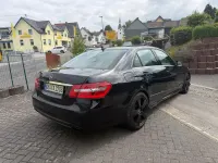 Gebraucht Mercedes E350 AMG 231 PS (169 kW) 2011 Schwarz Limousine