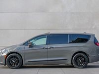 Gebraucht Chrysler Pacifica Limited 375 PS (275 kW) 2022 Grau SUV