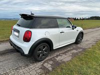 Gebraucht Mini John Cooper Works 136 PS (100 kW) 2023 Weiß Kleinwagen